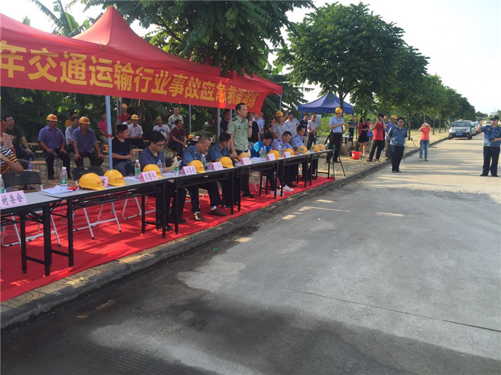 2016年和交通局联合进行应急预案演习1_副本.jpg